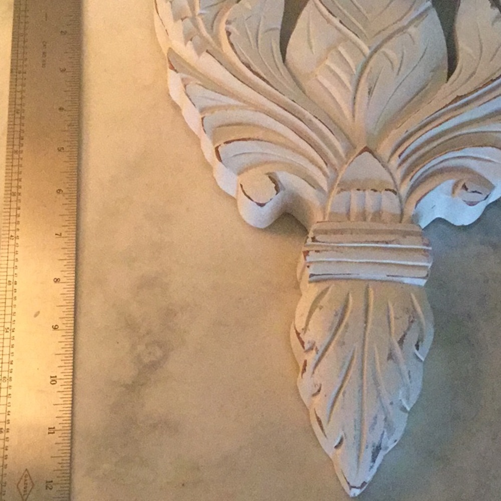 Rustic wooden carved shelve - Picture 4 of 6